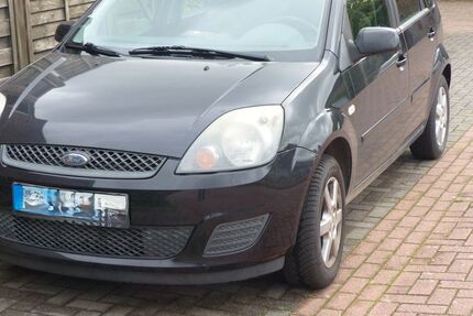 Ford Fiesta 76.888 km 2.900 &euro; Geldern 47608