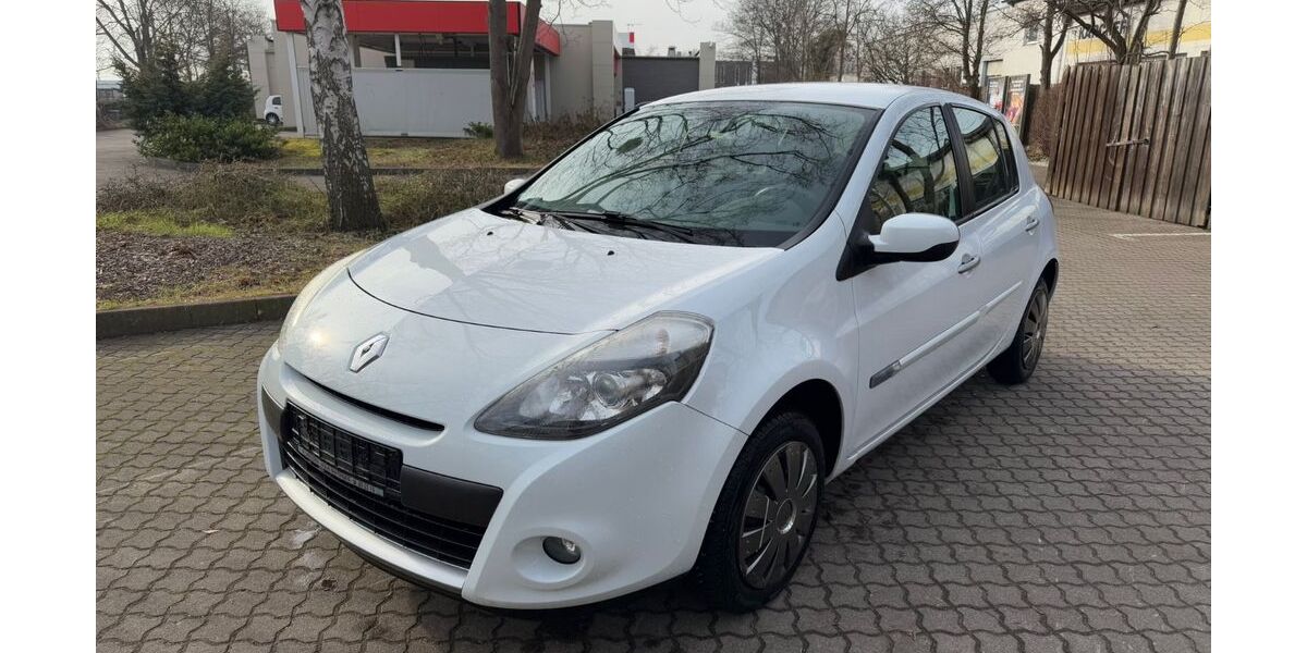 Renault Clio 236.000 km 1.999 &euro; Dresden 01139