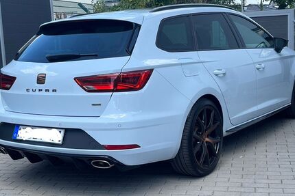 Seat Leon 69.000 km 24.300 &euro; Grolsheim 55459