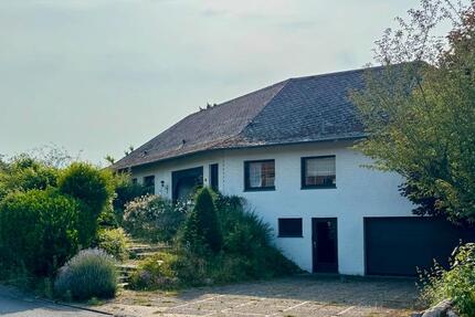 Von Privat: Exklusives Einfamilienhaus in zentraler Lage 7 zimmer