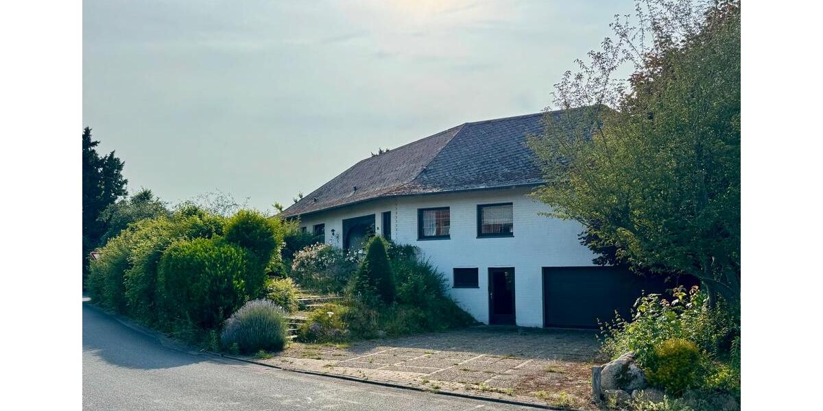 Von Privat: Exklusives Einfamilienhaus in zentraler Lage 7 zimmer