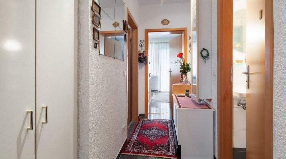 Familienfreundliche 6-Zimmer-Wohnung mit Balkon in Wiesbaden Medenbach 6 zimmer