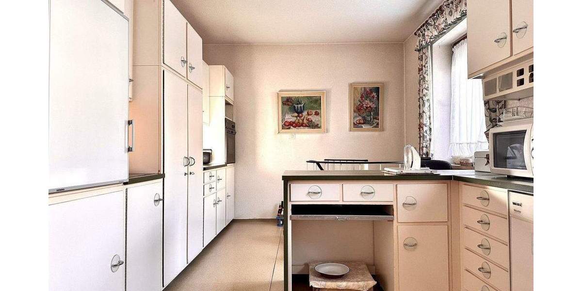 Mehrfamilienhaus, Wohnhaus Eichstätt Landershofen - 9 Zimmer, 232 m&sup2;, 610.000&euro; | Angebot:25934075
