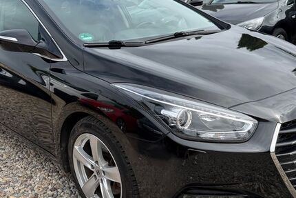 Hyundai i40 175.000 km 7.590 &euro; Potsdam Mittelmark / Beelitz 14547