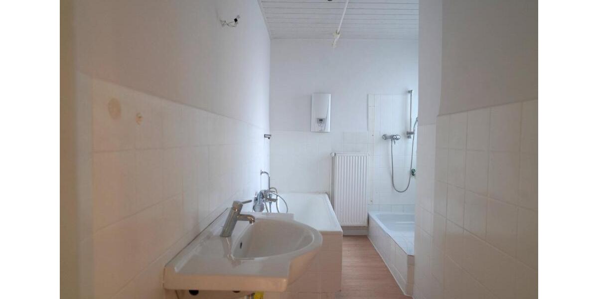 Etagenwohnung Hameln Kernstadt - 4 Zimmer, 132 m&sup2;, 925&euro; | Angebot:26517291