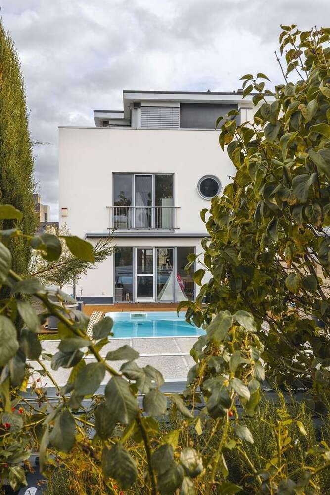 Haus zum Kaufen in Düren 549.000 € 168 m²