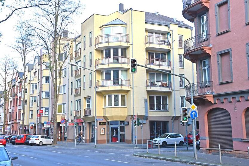 Helle 3 - Zimmer Wohnung mit Balkon und Tiefgaragenstellplatz, Biegenstraße, frei ab 01.09.25
