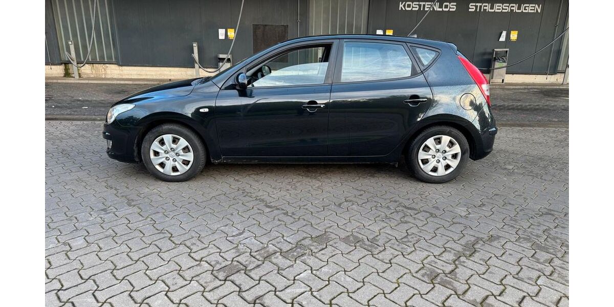 Hyundai i30 163.000 km 2.999 &euro; Lengede 38268