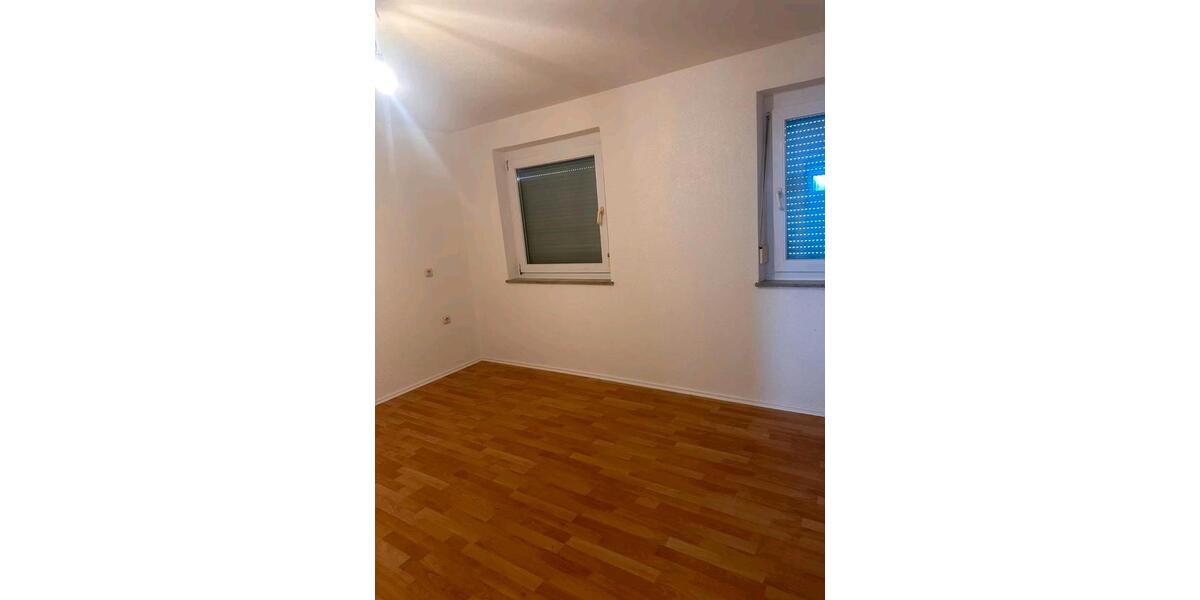 Ab 1.2. ruhige, sonnige 3,5 Zimmer EG Wohnung mit Garten in Aalen 3.5 zimmer