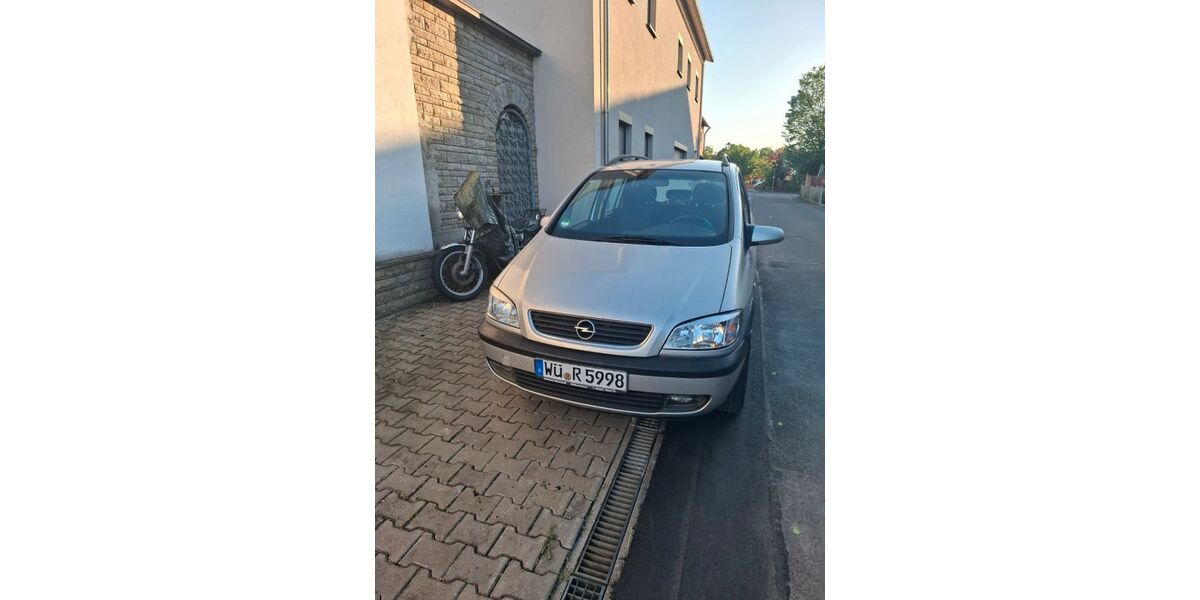 Opel Zafira 226.000 km 2.000 &euro; Giebelstadt 97232