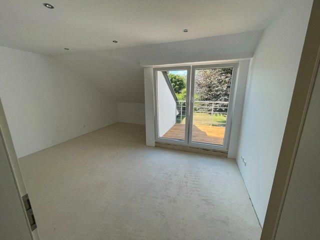 Einfamilienhaus Nettetal - 7 Zimmer, 220 m&sup2;, 630.000&euro; | Angebot:27030899
