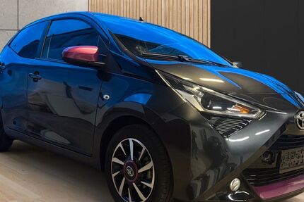 Toyota Aygo (X) 7.328 km 12.200 &euro; Weingarten 67366