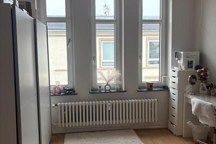 Wohnung Flensburg Altstadt - 4 Zimmer, 105 m&sup2;, 405&euro; | Angebot:25590011