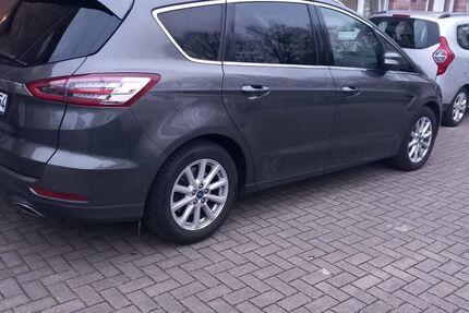 Ford S-Max 192.500 km 11.600 &euro; Köln 50769