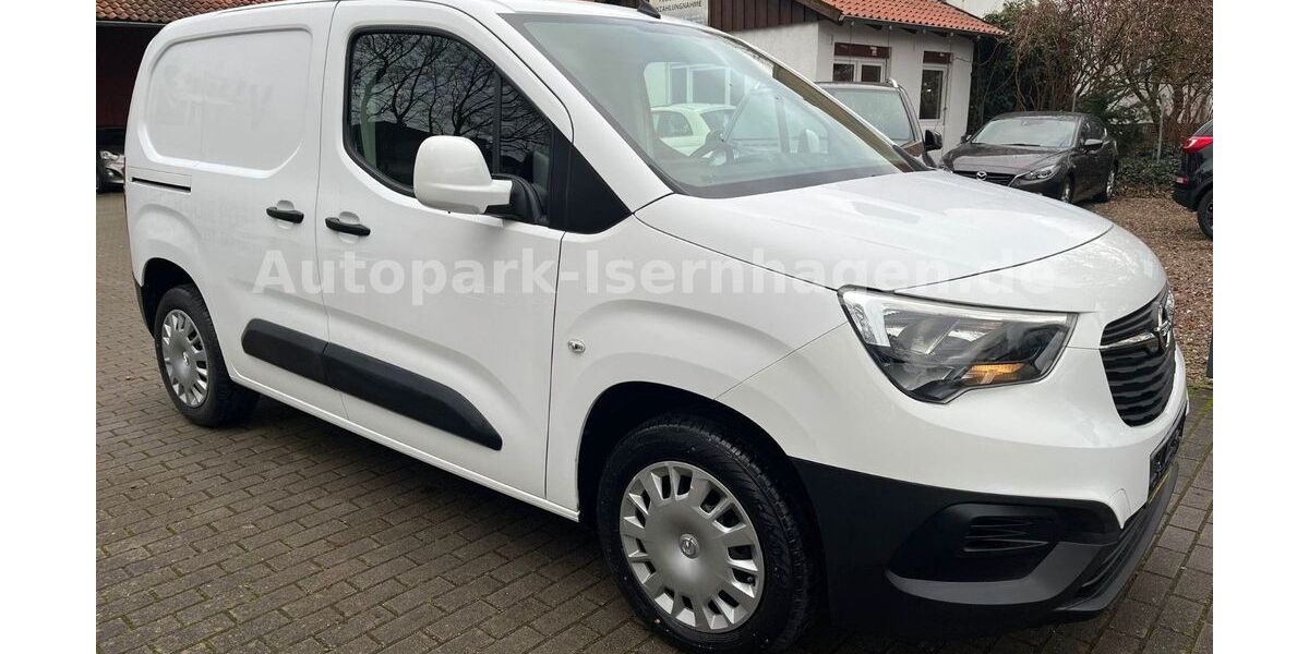 Opel Combo 136.000 km 8.299 &euro; Isernhagen 30916