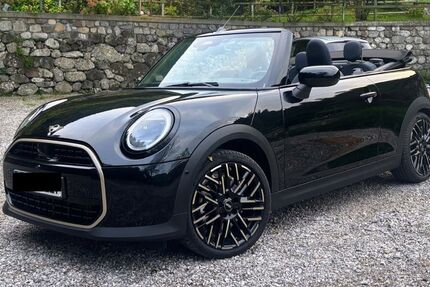 Mini Cooper Cabrio 8.986 km 32.800 € München 80636