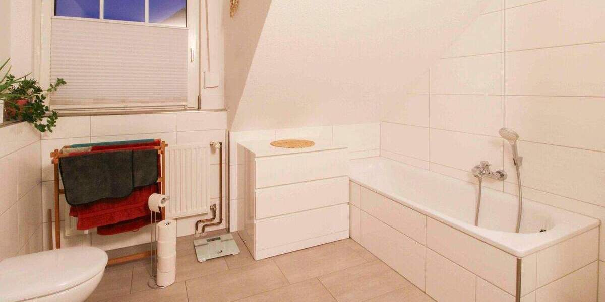 Doppelhaushälfte Hannover Misburg-Süd - 5 Zimmer, 100 m&sup2;, 449.000&euro; | Angebot:24685011