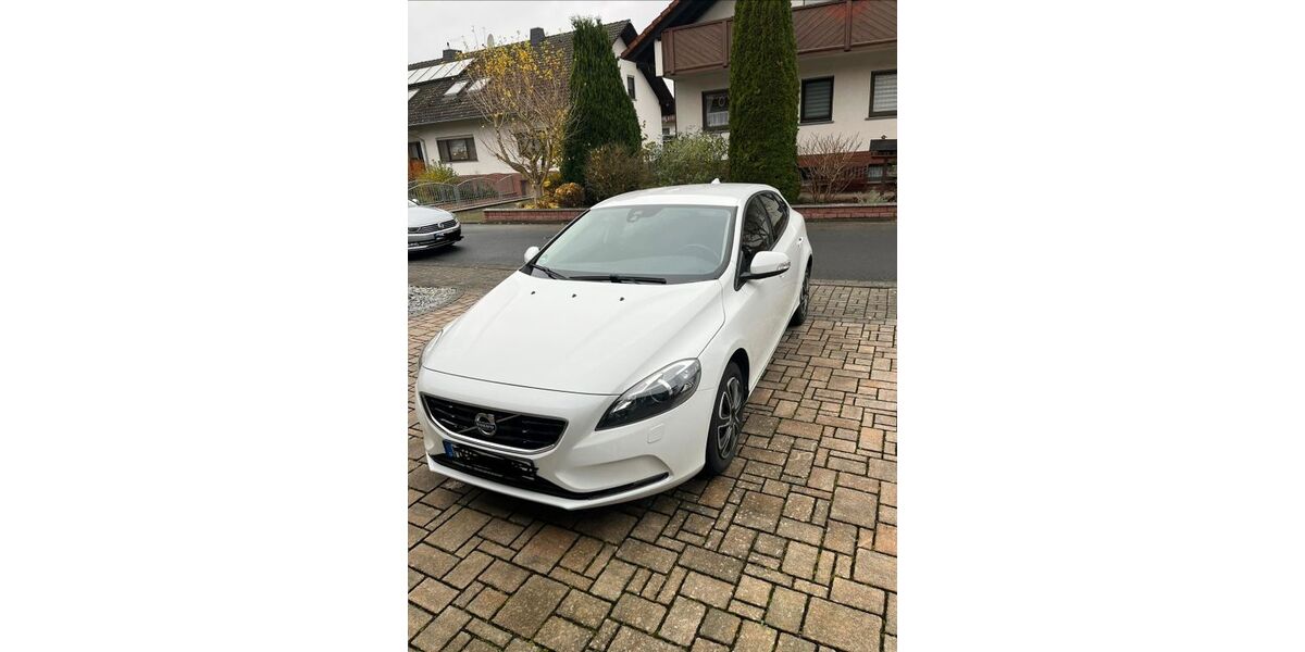 Volvo V40 217.900 km 7.990 &euro; Uttrichshausen 36148