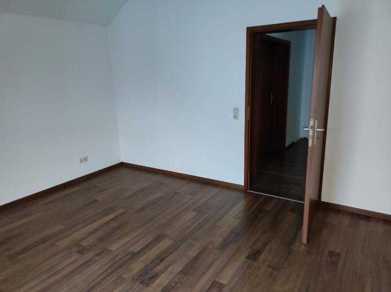 Dachgeschoßwohnung Radeburg - 2 Zimmer, 58 m&sup2;, 493&euro; | Angebot:25349253