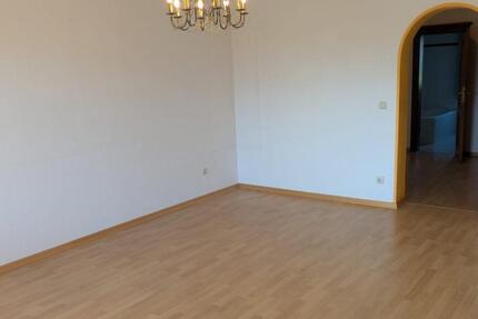 Traumhafte 4-Zimmer-Eigentumswohnung mit Bergpanorama zimmer