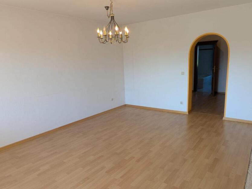 Traumhafte 4-Zimmer-Eigentumswohnung mit Bergpanorama zimmer