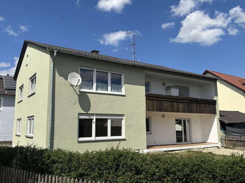Haus zum Kaufen in Ergoldsbach 495.000 € 220 m² 8 zimmer