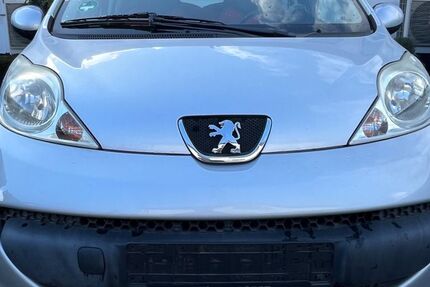 Peugeot 107 180.500 km 2.500 &euro; Büttelborn 64572