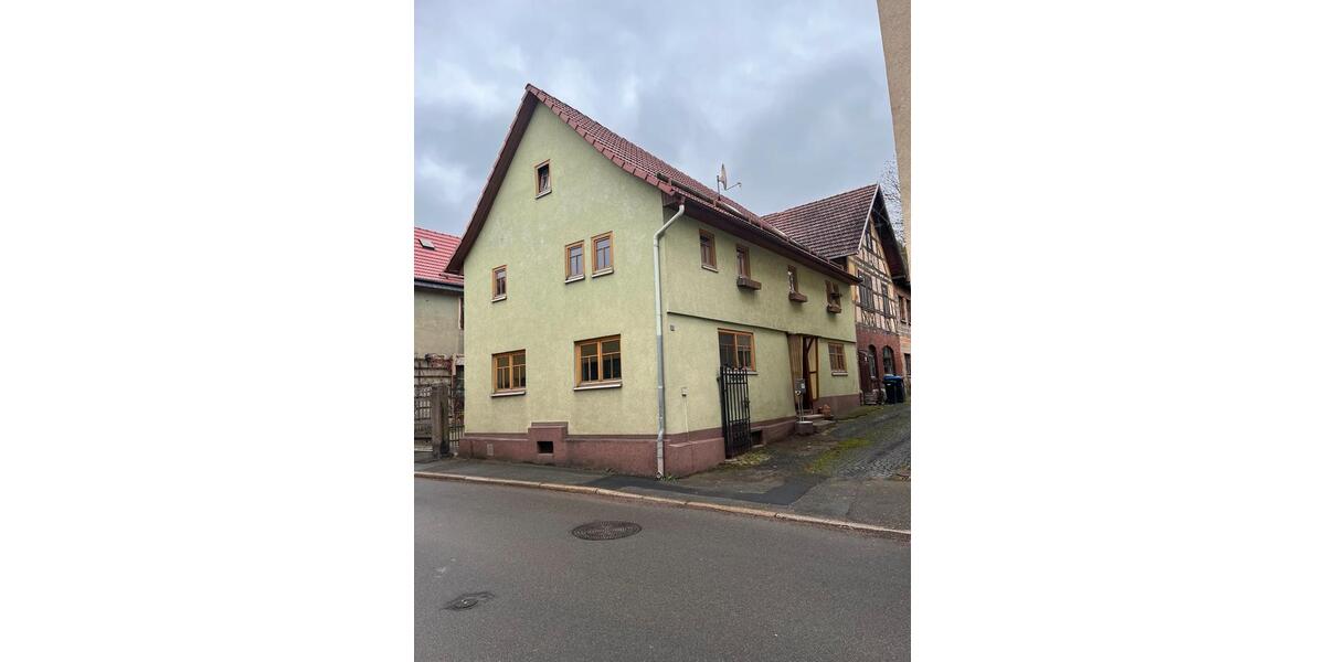 Einfamilienhaus Bad Liebenstein - 9 Zimmer, 180 m&sup2;, 37.000&euro; | Angebot:24661885