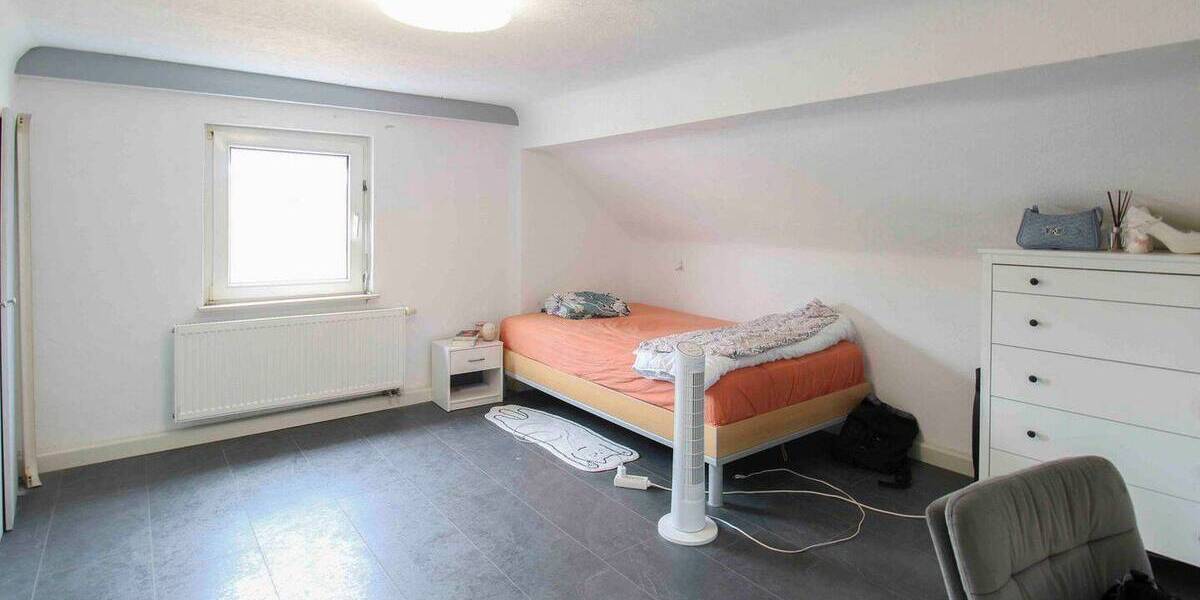 Mehrfamilienhaus, Wohnhaus Hockenheim - 6 Zimmer, 154 m&sup2;, 399.000&euro; | Angebot:26307606