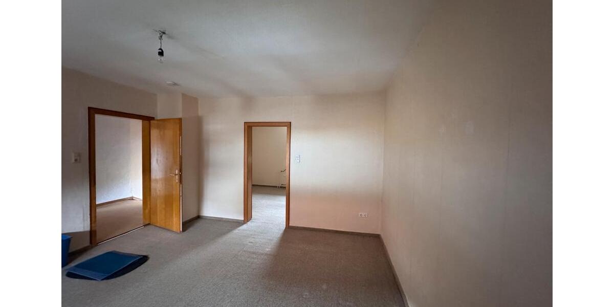 Einfamilienhaus Amöneburg - 7 Zimmer, 160 m&sup2;, 900&euro; | Angebot:25641968