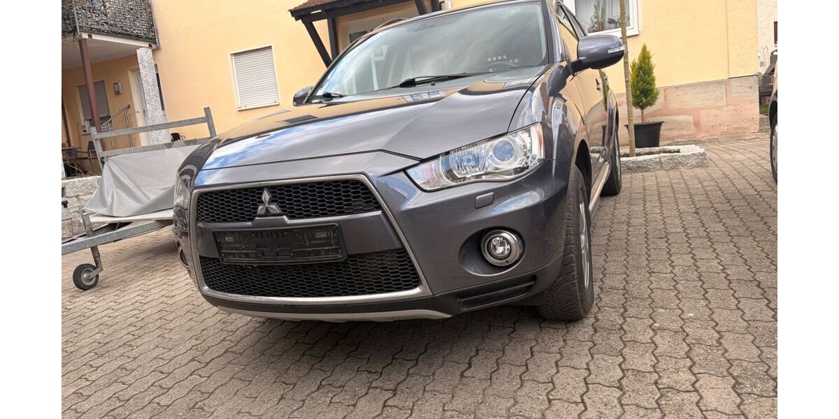 Mitsubishi Outlander 202.028 km 3.499 &euro; Erlangen 91056