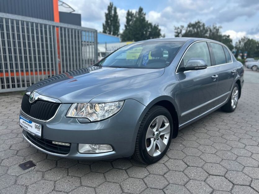 Skoda Superb 146.650 km 7.990 € hamburg 20539