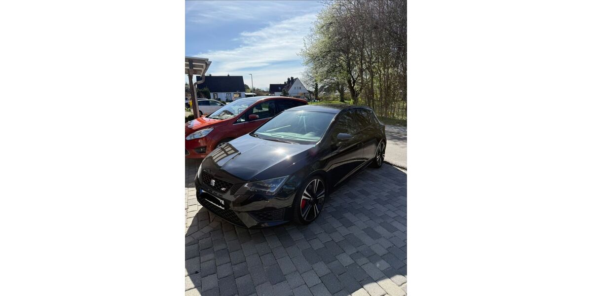 Seat Leon 166.000 km 14.999 &euro; Kiel 24107