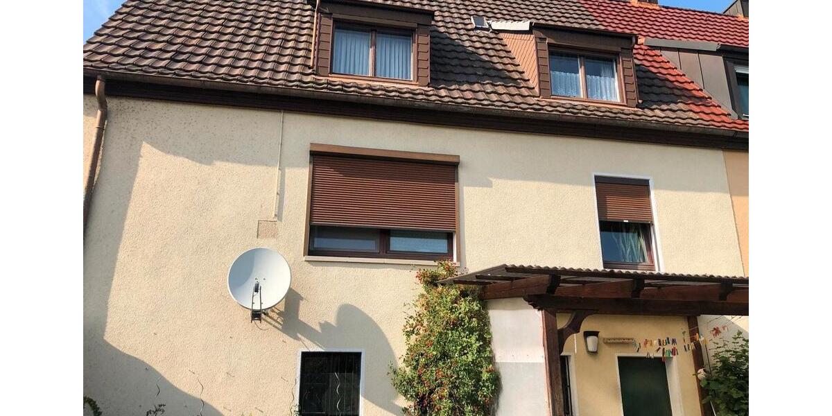 Doppelhaushälfte Hammelburg - 6 Zimmer, 140 m&sup2;, 195.000&euro; | Angebot:26384634