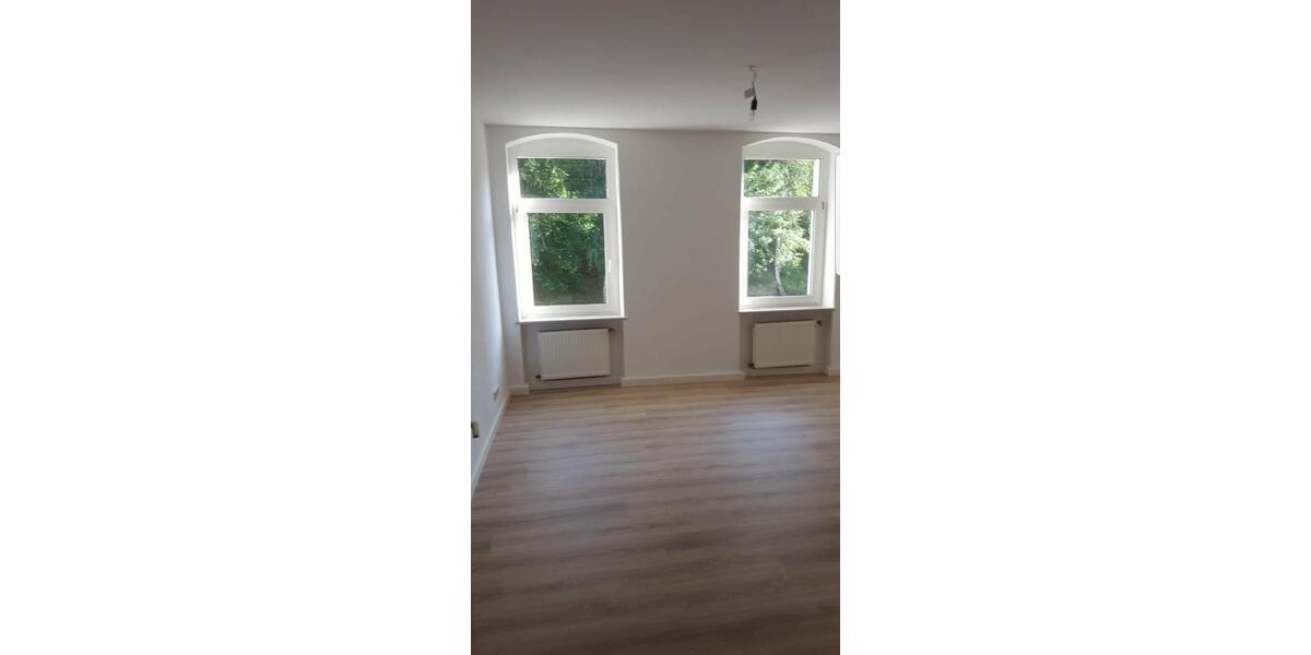 Etagenwohnung Zwickau Auerbach - 3 Zimmer, 77 m&sup2;, 59.000&euro; | Angebot:27045937