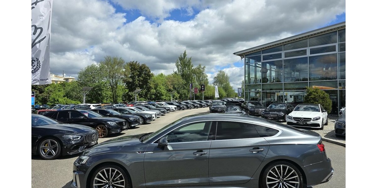 Audi A5 40 TFSI QUATTRO S-LINE/MATRIX/MASSAGE/VIRTUAL 89.706 km 32.900 &euro; Villingen-Schwenningen 78054