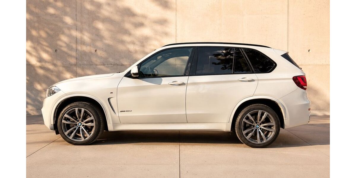 BMW X5 157.000 km 26.000 &euro; Ingolstadt 85055