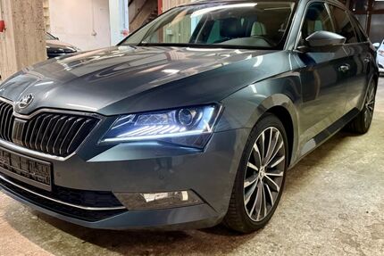 Skoda Superb 129.000 km 17.490 &euro; Konz 54329