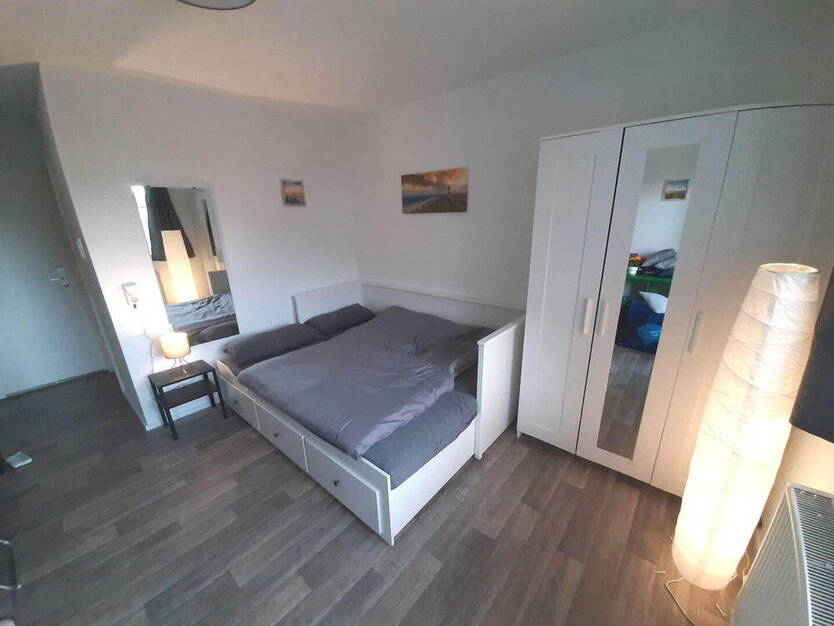Saniertes und möbliertes 1-Zimmer Apartment mit EBK und Balkon in Mannheim Neckarau