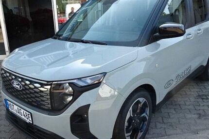 Ford Tourneo Courier 2.490 km 29.987 &euro; Oberlungwitz 09353