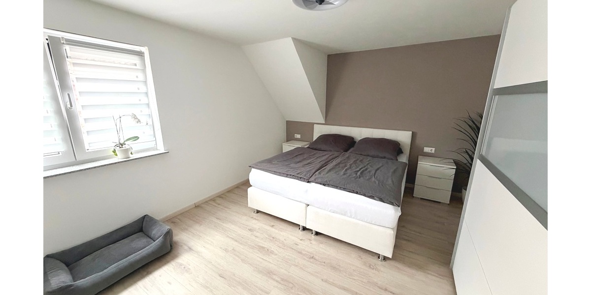 Modern wohnen im Herzen von Uhingen: 4,5 Zimmer (BJ 2017) im 2. OG + Stellplatz - 4.5 Uhingen Uhingen | Angebot:26331970