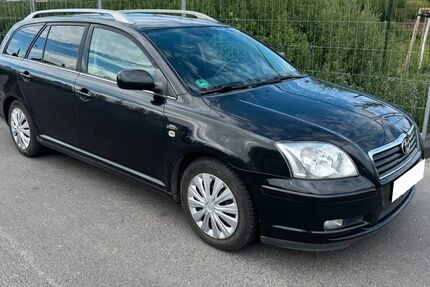 Toyota Avensis 220.000 km 2.299 &euro; Berlin 12045