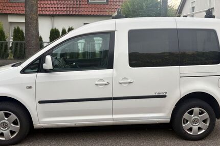 VW Caddy 197.000 km 5.500 &euro; Regensburg 93057
