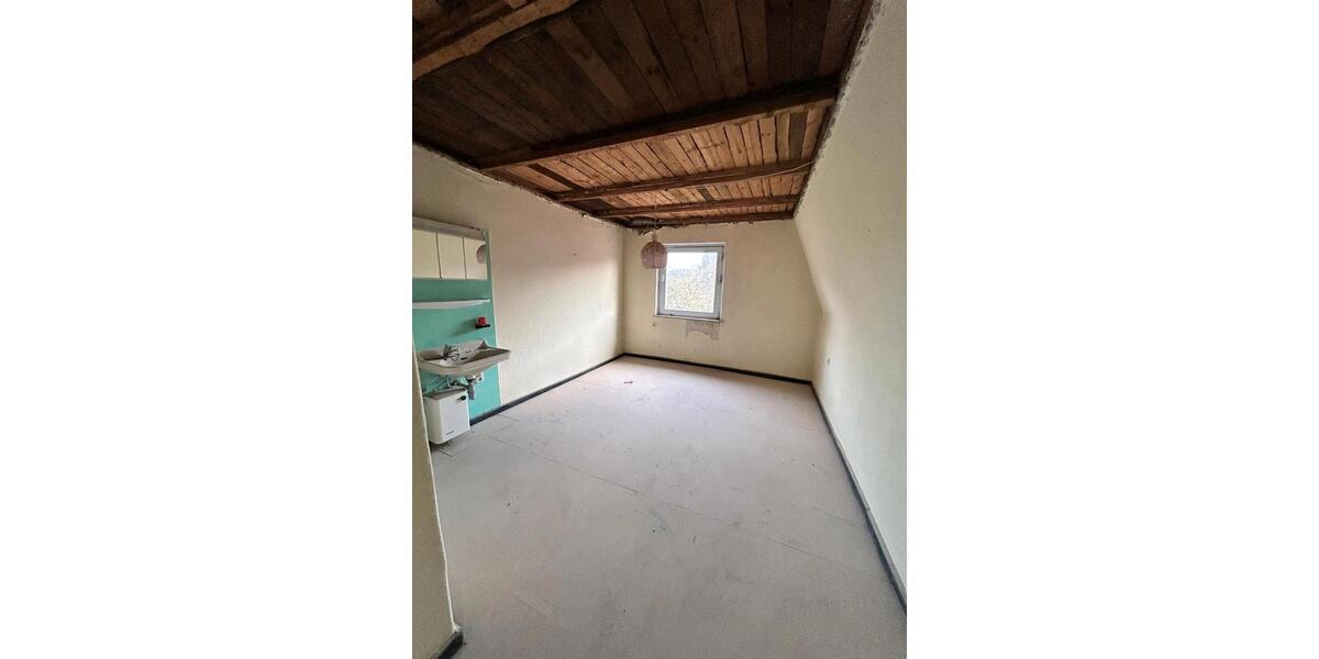 Einfamilienhaus Wittingen Knesebeck - 8 Zimmer, 250 m&sup2;, 135.000&euro; | Angebot:26532558