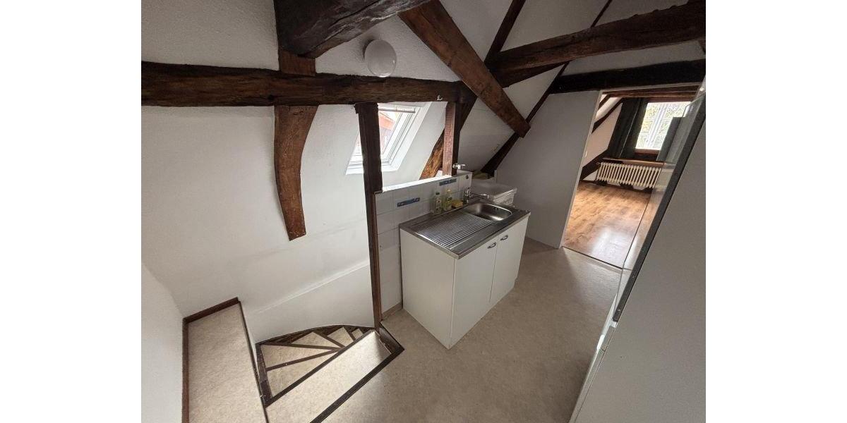 Dachgeschoßwohnung Lüneburg Ebensberg - 2 Zimmer, 50 m&sup2;, 530&euro; | Angebot:26382251