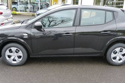 Dacia Sandero 1.100 km 15.699 &euro; Oberviechtach 92526