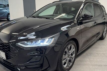 Ford Focus 10.878 km 23.950 &euro; Bad Oeynhausen 32547