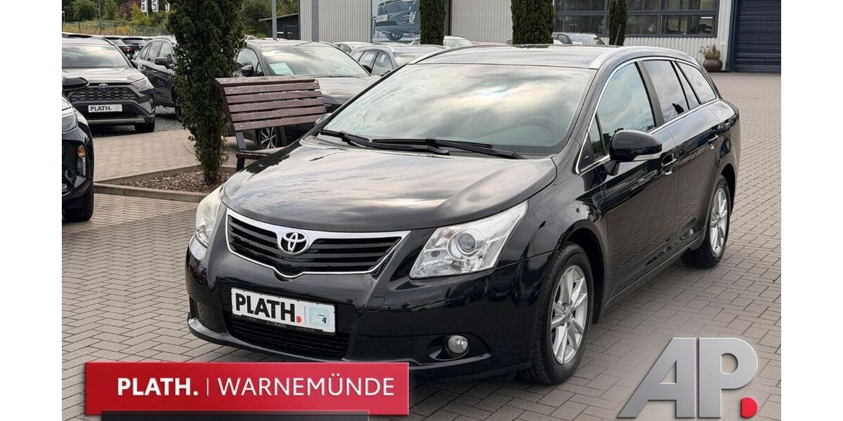 Toyota Avensis 101.882 km 9.290 &euro; Rostock-Warnemünde 18119