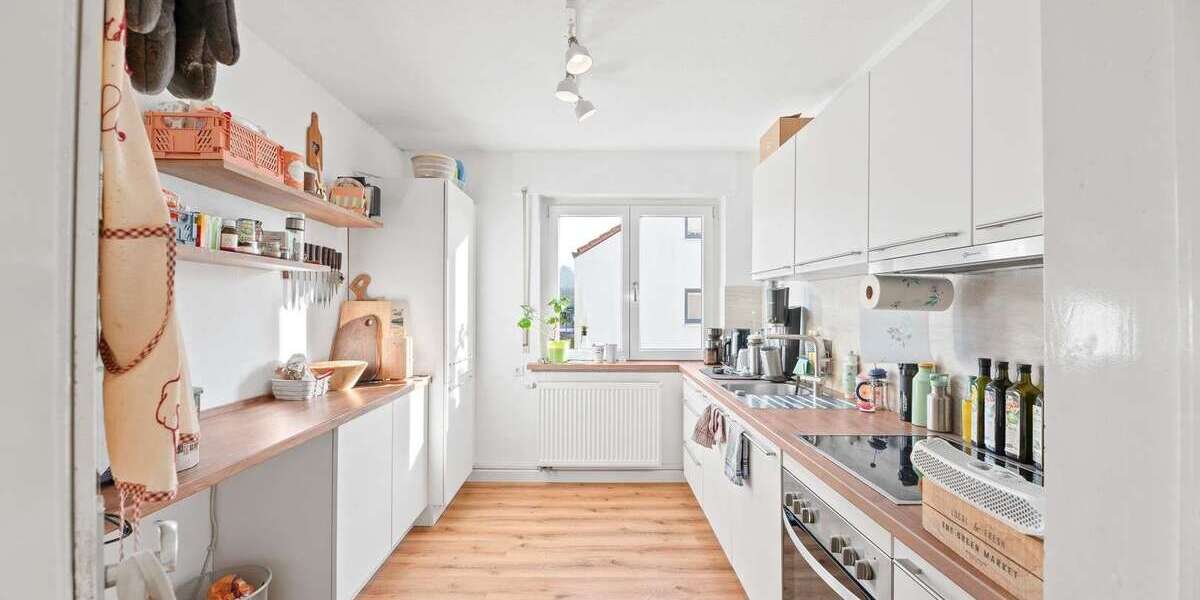 Etagenwohnung Esslingen Pliensauvorstadt - 3 Zimmer, 80 m&sup2;, 320.000&euro; | Angebot:25373373