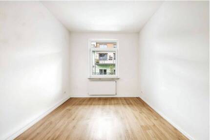 Haus Bremen Hohentor - 4 Zimmer, 229 m&sup2;, 390&euro; | Angebot:26879403